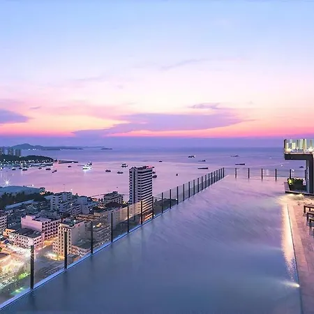 Pattaya Central & Infinity Pool